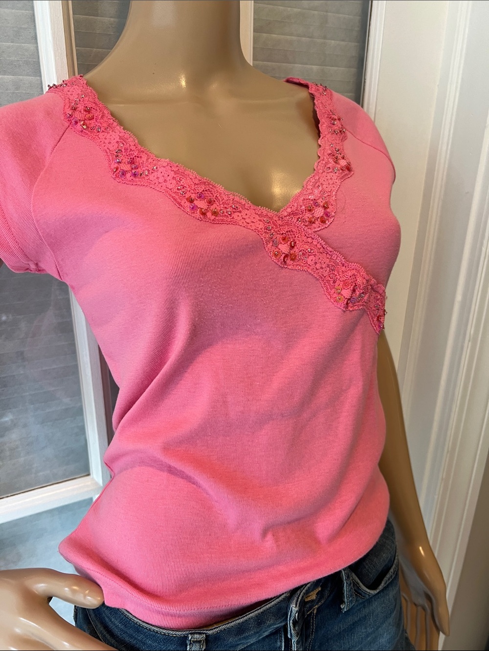Women’s Pink V-Neck Lace Trim Top
